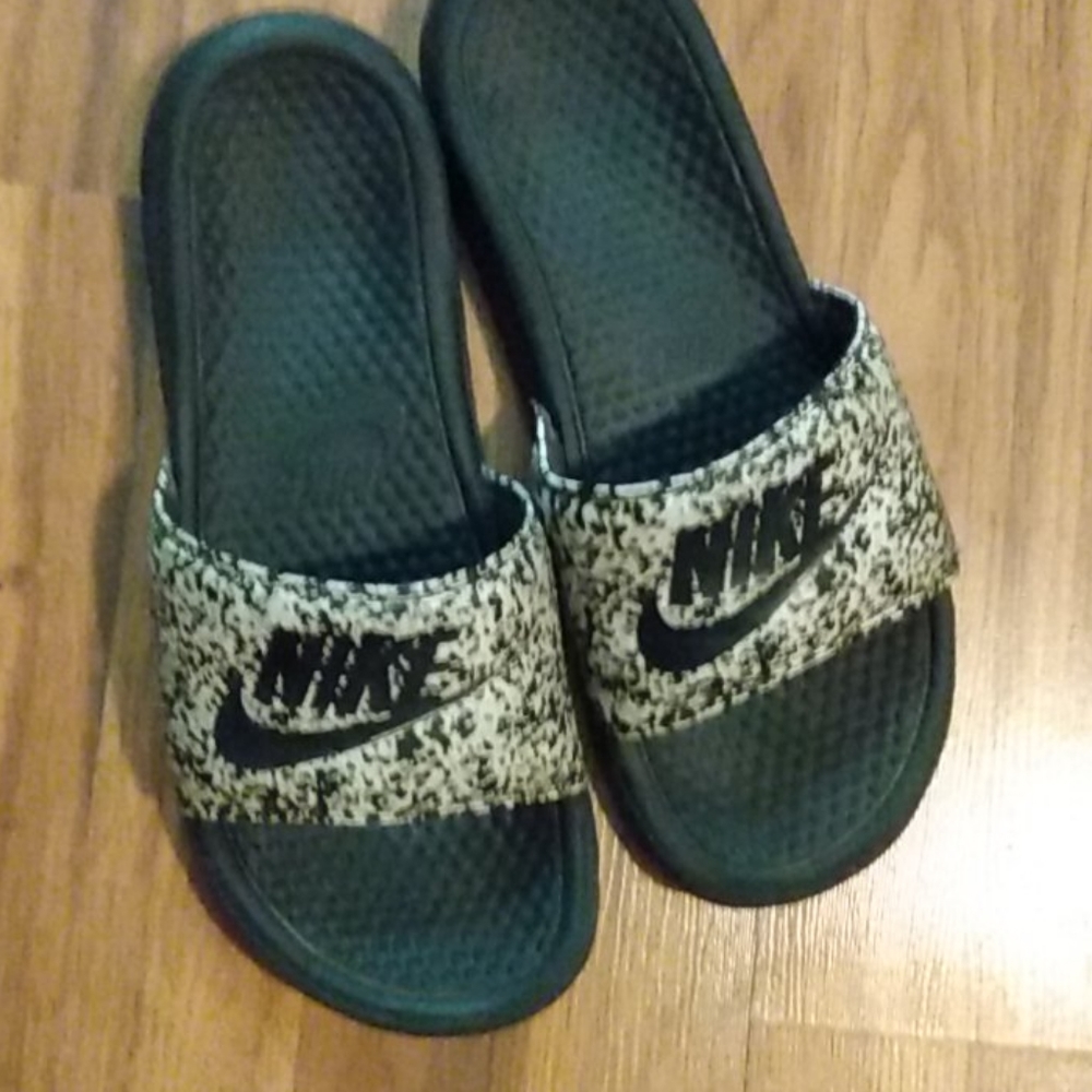 Men nike slides